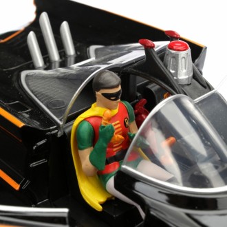 Jada Toys Batmobile Batman Classic TV Series 1966 with Batman and Robin Hollywood Rides 1:24 Scale 253215001