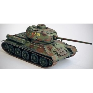 Neo Dragon Armor T-34/85 Late Production Eastern Front 1944 1:72 Scale 63167 