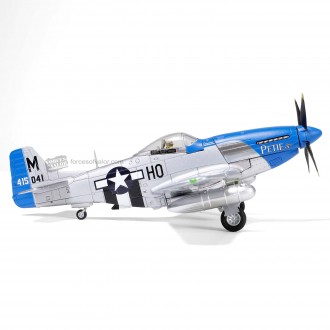 Forces of Valor USAFF P-51D Mustang aircraft fighter Petie 3rd, Lt. Col. John C. Meyer, 487th Fighter Squadron, 352nd Fighter Group, 1944 1:72 Scale 812013A