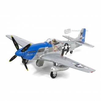 Forces of Valor USAFF P-51D Mustang aircraft fighter Petie 3rd, Lt. Col. John C. Meyer, 487th Fighter Squadron, 352nd Fighter Group, 1944 1:72 Scale 812013A