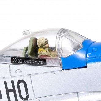 Forces of Valor USAFF P-51D Mustang aircraft fighter Petie 3rd, Lt. Col. John C. Meyer, 487th Fighter Squadron, 352nd Fighter Group, 1944 1:72 Scale 812013A