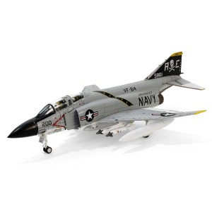 Forces of Valor F-4J Phantom 11 VF-84 'Jolly Rogers' U.S. Navy, VF-84 "Jolly Rogers" USS Franklin D. Roosevelt (CVA-42) 1970 F-4J 200 BuNo. 155861 1:72 Scale 814051B 