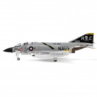 Forces of Valor F-4J Phantom 11 VF-84 'Jolly Rogers' U.S. Navy, VF-84 "Jolly Rogers" USS Franklin D. Roosevelt (CVA-42) 1970 F-4J 200 BuNo. 155861 1:72 Scale 814051B