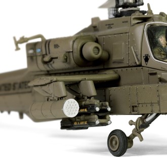 Forces of Valor U.S. Army Boeing Apache AH-64D Attack helicopter 99-5135 of C Company, 1-227 ATKHB, 1st Cavalry Division, 11th Aviation Regiment (Attack), Karbala, Operation Iraq Freedom, March 2003 1:72 Scale 821008A