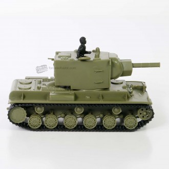 Forces of Valor Russian Heavy tank KV-2 Ukraine Summer 1941 1:72 Scale Kit 873003A