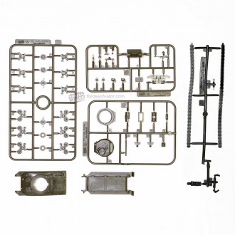 Forces of Valor U.S. M4A1 Sherman tank France August 1944 1:72 Scale Kit 873004A