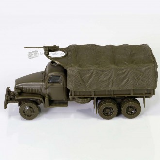 Forces of Valor U.S. GMC 2.5 Ton cargo truck Normandy June 1944 1:72 Scale Kit 873006A