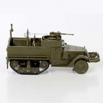 Forces of Valor U.S. M3A1 Half-track Normandy 1944 1:72 Scale Kit 873007A