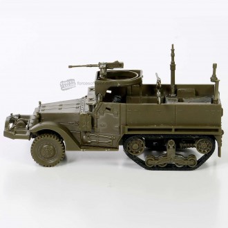 Forces of Valor U.S. M3A1 Half-track Normandy 1944 1:72 Scale Kit 873007A