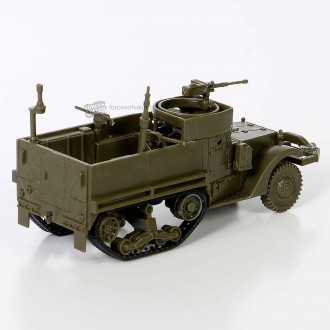 Forces of Valor U.S. M3A1 Half-track Normandy 1944 1:72 Scale Kit 873007A