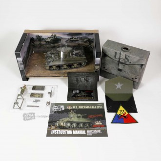 Forces of Valor U.S. Sherman M4 (75) Medium Tank VVSS Suspension 753th Tank Battalion Gustav Line Italy 1944 1:32 Scale 912101A