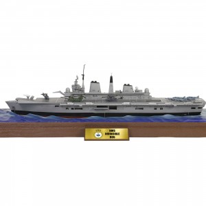 Forces of Valor British HMS Invincible (RO5) Light Aircraft Carrier Falklands War 1982 Waterline Series Limited Edition 1:700 Scale 955001A 