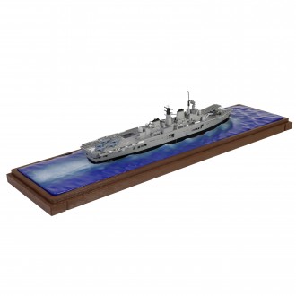 Forces of Valor British HMS Invincible (RO5) Light Aircraft Carrier Falklands War 1982 Waterline Series Limited Edition 1:700 Scale 955001A