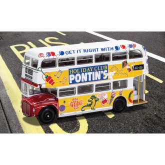 Corgi OOC AEC RM Blackpool Transport Pontins 1:76 Scale OM46317