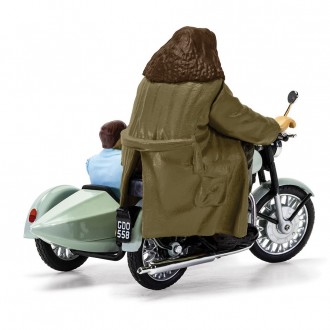 Corgi Harry Potter Hagrid's Motorcycle and Sidecar with Hagrid and Harry Figures CC99727