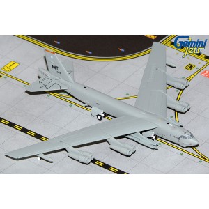 Gemini MACS US Air Force Boeing B-52H Stratofortress 60-0044 Minot AFB 1:400 Scale GMUSA124 