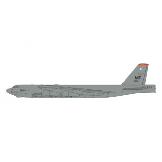 Gemini MACS US Air Force Boeing B-52H Stratofortress 60-0044 Minot AFB 1:400 Scale GMUSA124